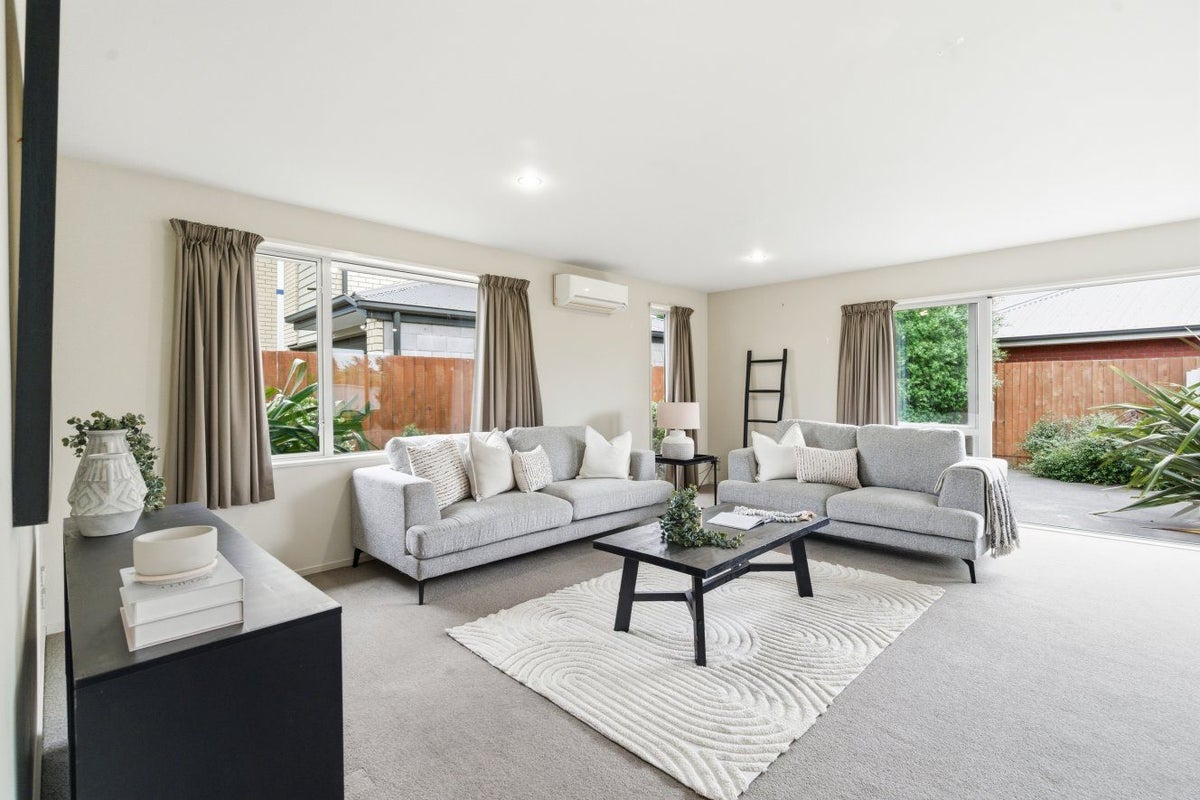 52 Somerville Crescent, Aidanfield, Christchurch - Carousel 2