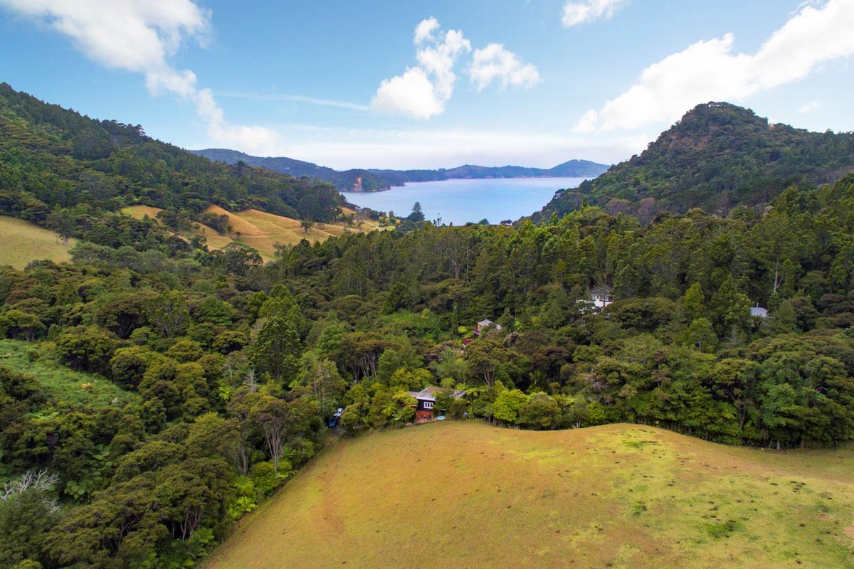 57 Whatipu Road, Huia, Auckland - Carousel 2