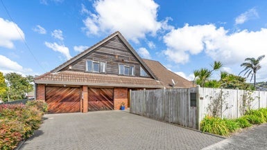 3/2 Graham Street, Regent, Whangarei - Carousel 1