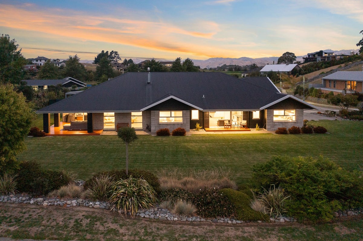 1 Avignon Place, Blenheim - Carousel 2