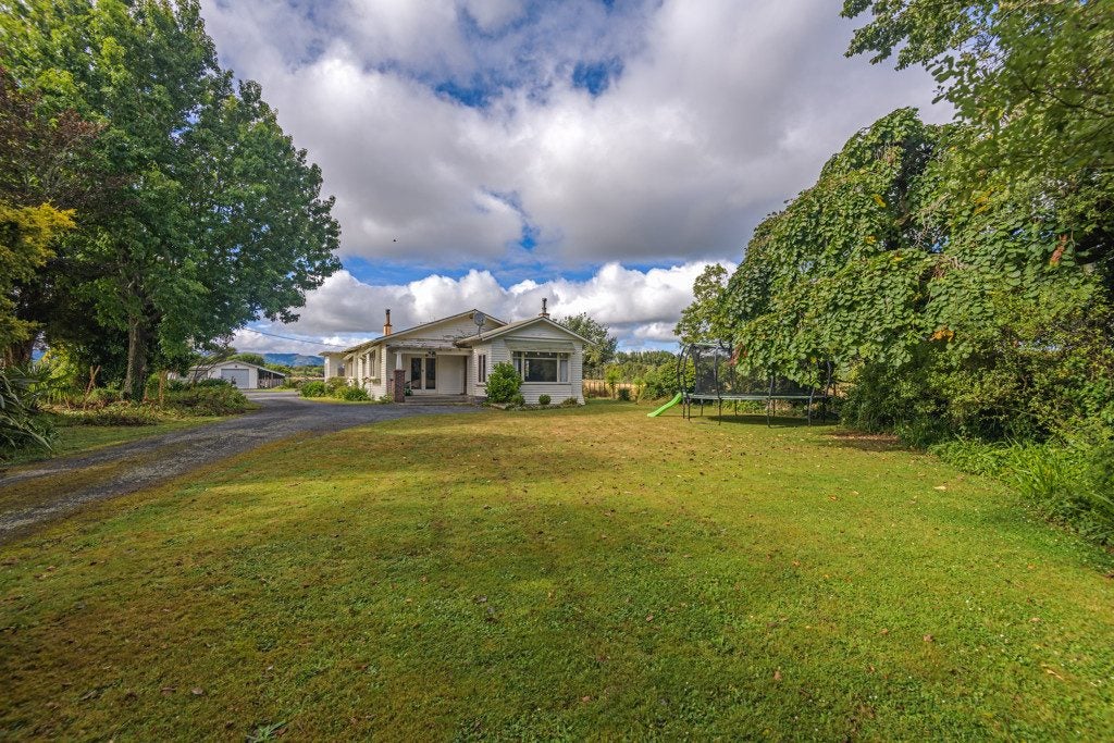 1902 State Highway 56, Tiakitahuna, Palmerston North - Carousel 20