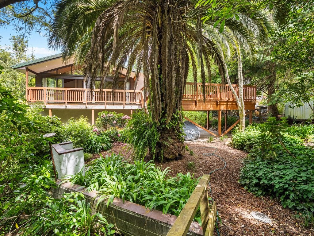 6 Zephyr Terrace, Governors Bay, Lyttelton - Carousel 2