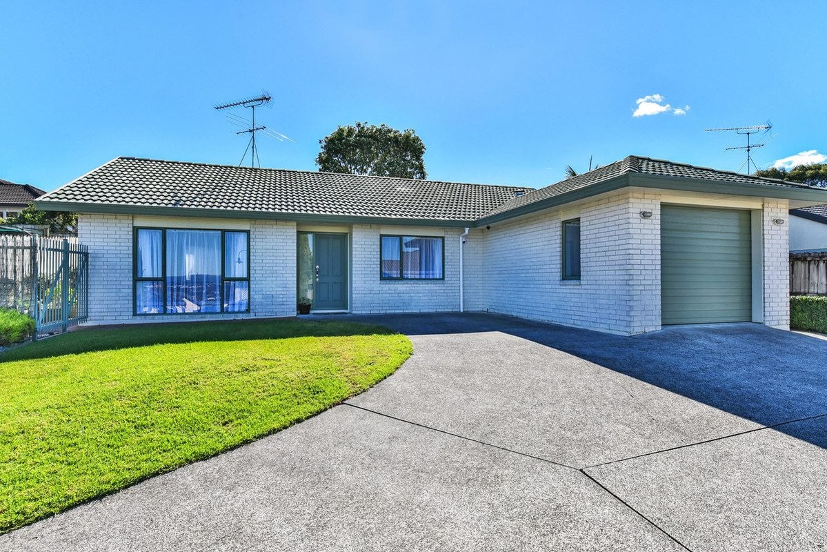 31 Menen Place, Manurewa, Auckland - Carousel 1