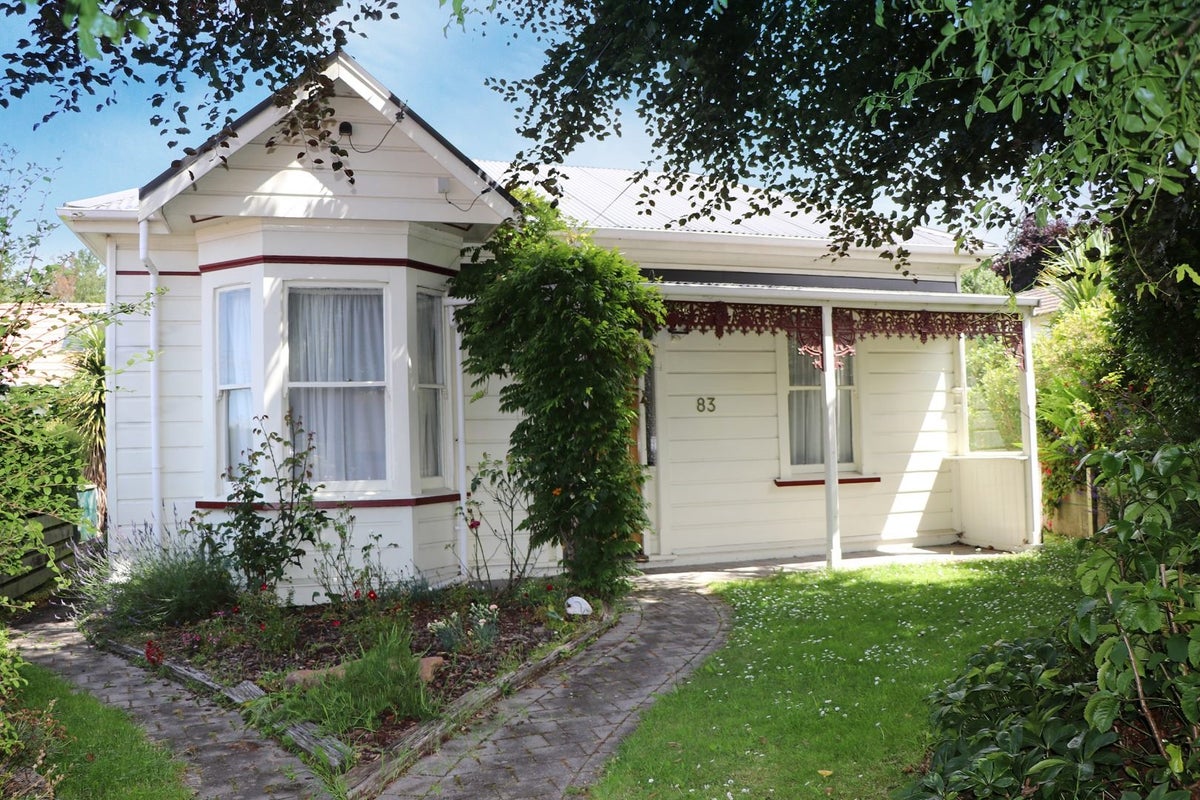 83 Lonsdale Street, Belleknowes, Dunedin - Carousel 1