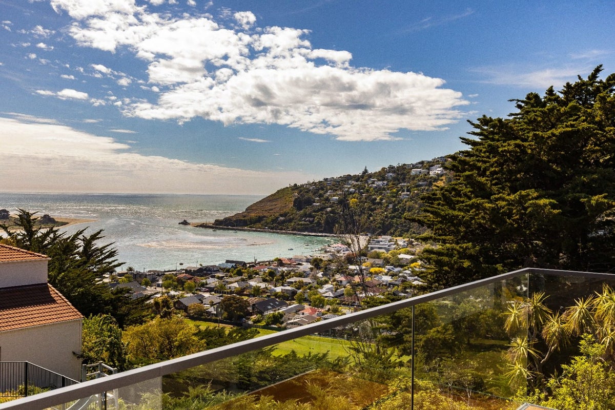 63 Moncks Spur Road, Redcliffs, Christchurch - Carousel 19