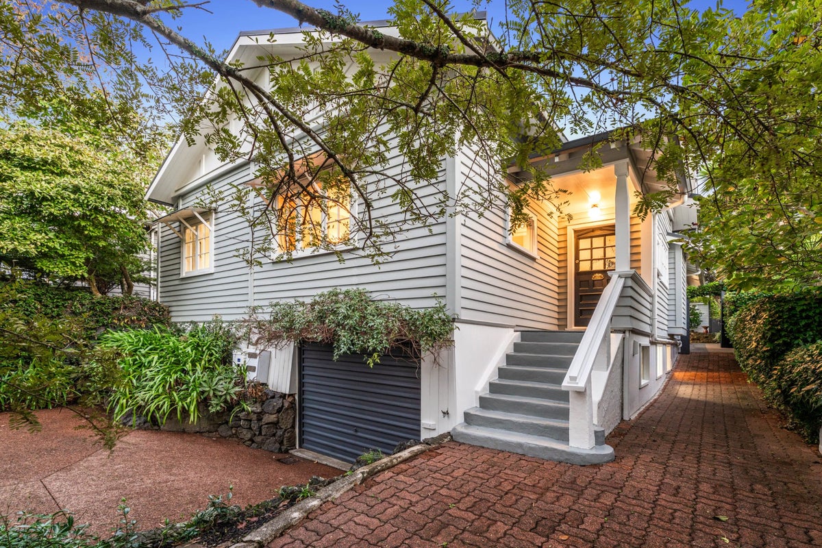 37 Kensington Avenue, Mount Eden, Auckland - Carousel 2