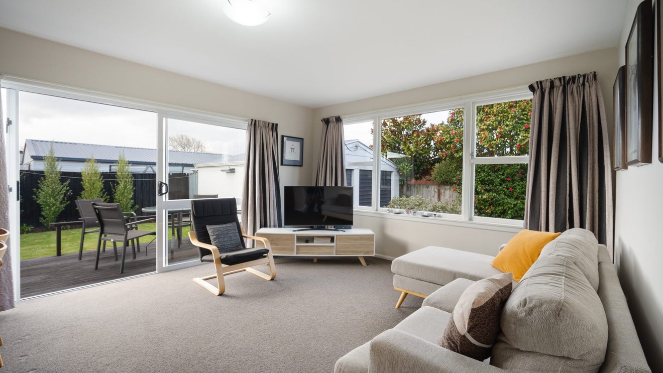 2/166 Halswell Road, Hillmorton, Christchurch - Carousel 2