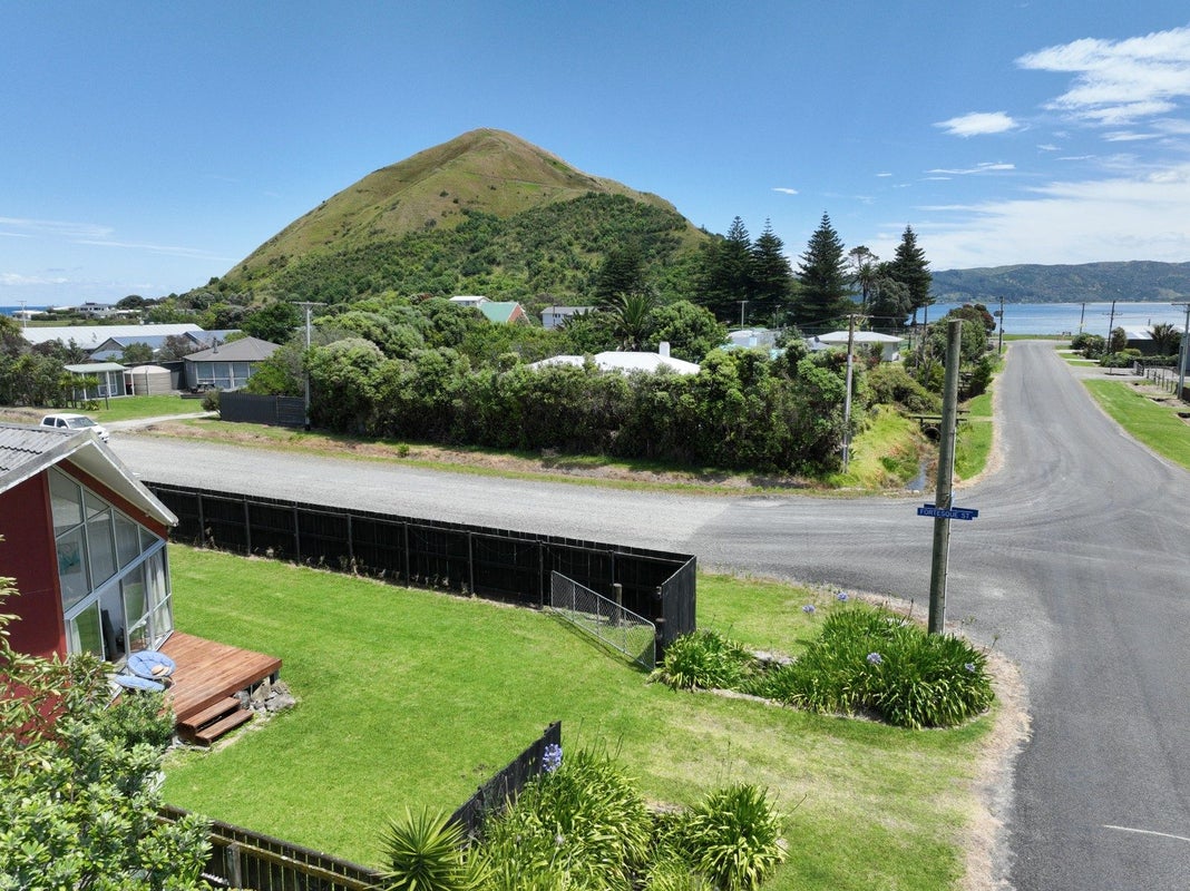 12A Weld Street, Mahia Beach, Wairoa, Hawke's Bay - Carousel 2