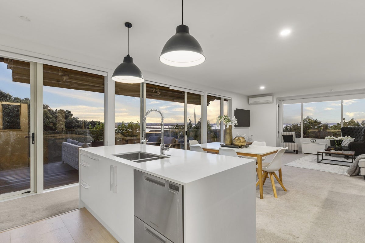 69A Oakley Avenue, Waterview, Auckland - Carousel 2