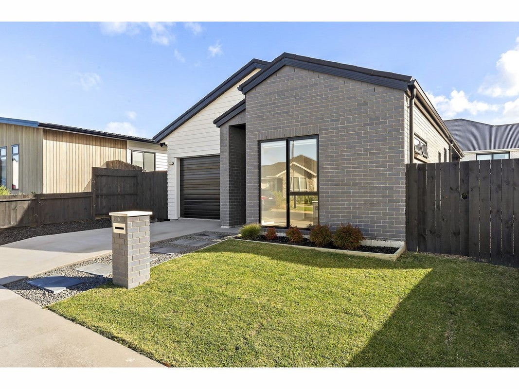 6 Betsy Lane, Wainui, Wainui - Carousel 17