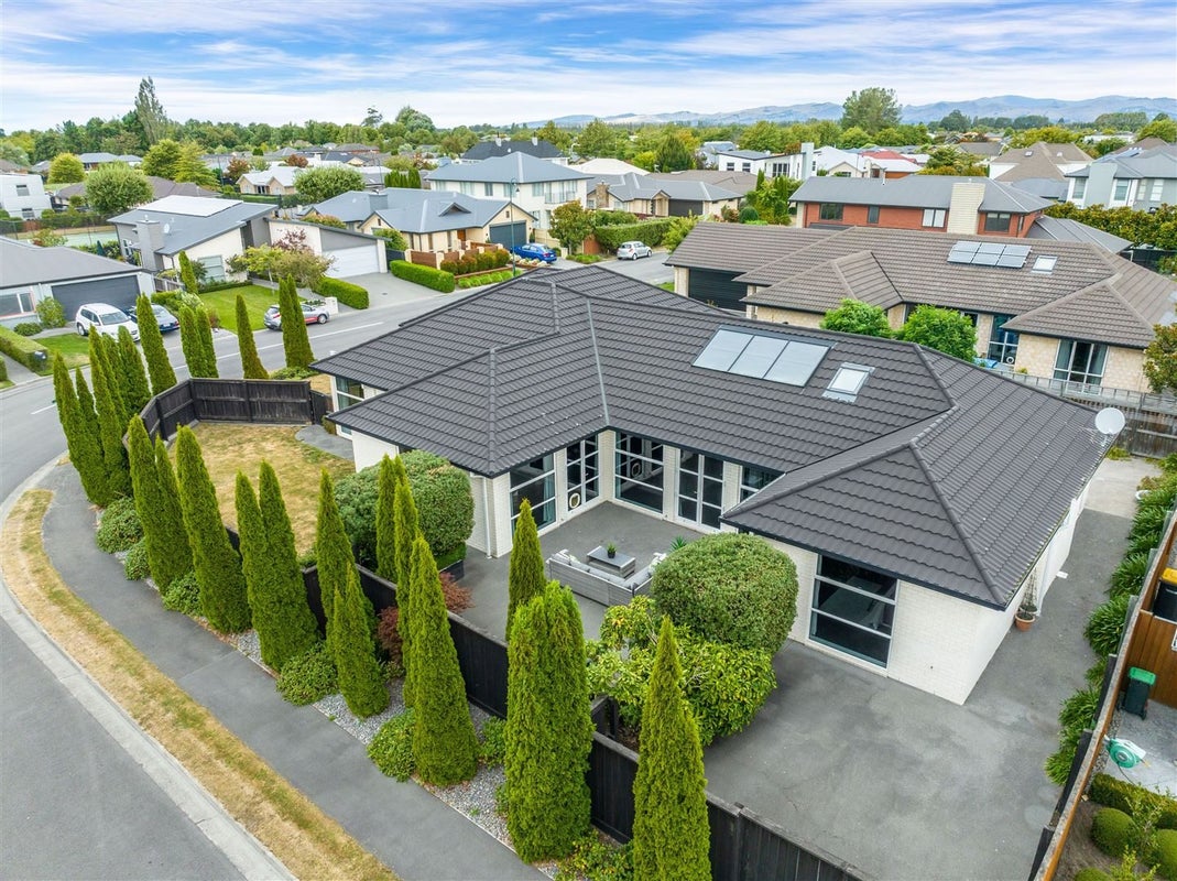 25 Brookwater Avenue, Northwood, Christchurch - Carousel 32