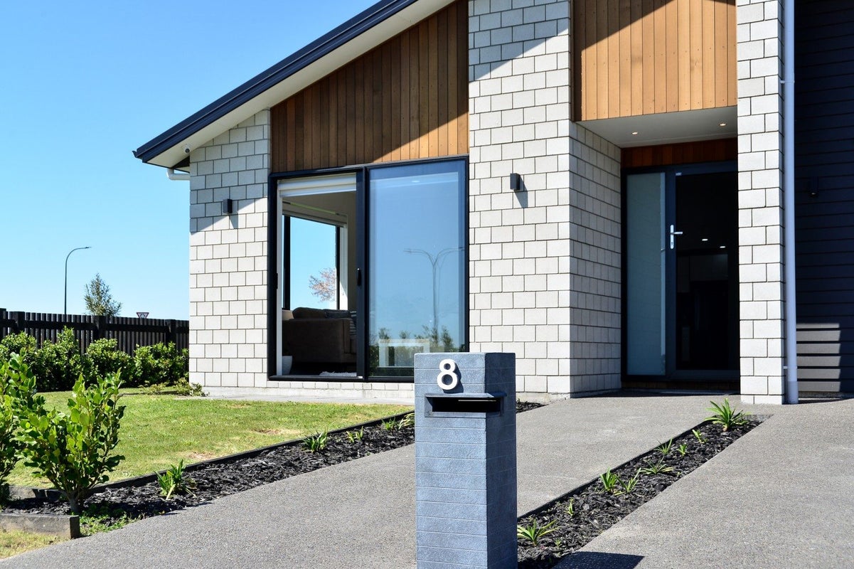 8 Couldsack Avenue, Chartwell, Hamilton - Carousel 2