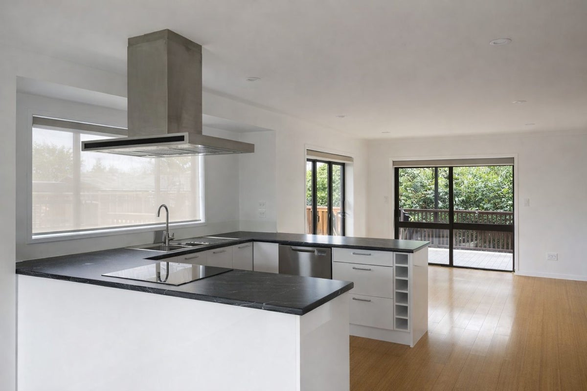3 Elrita Place, Conifer Grove, Takanini - Carousel 2