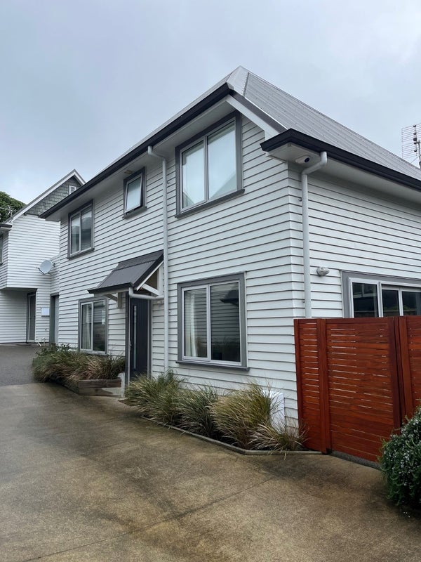 67D Moxham Avenue, Hataitai, Wellington - Carousel 1