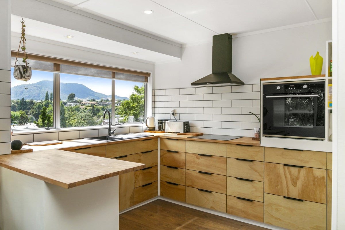 26 Motutahae Street, Taupo, Taupo - Carousel 2