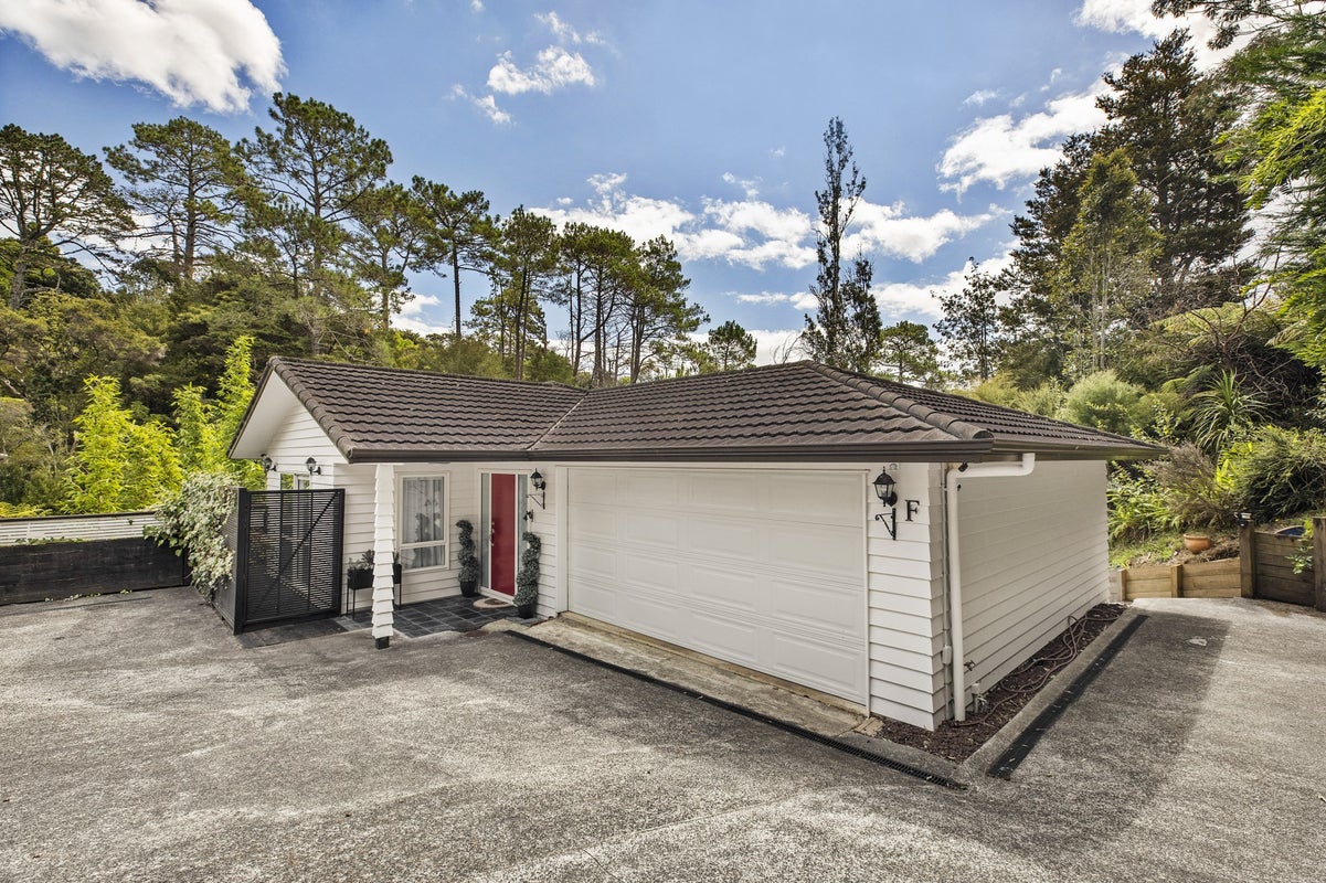 82F Verbena Road, Birkdale, Auckland - Carousel 2