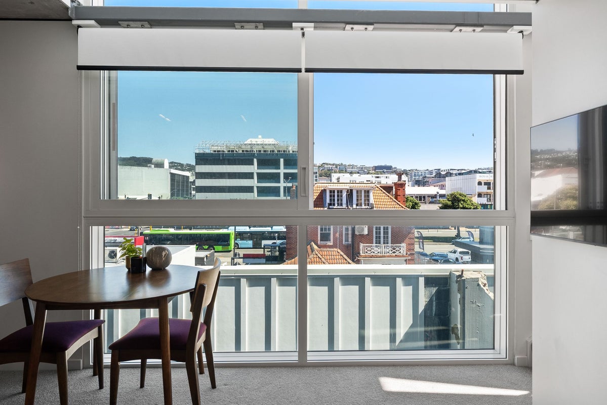 23/19 Pirie Street, Mount Victoria, Wellington - Carousel 2