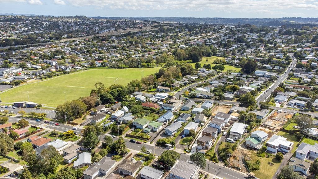 72B Sunnynook Road, Sunnynook, Auckland - Carousel 34