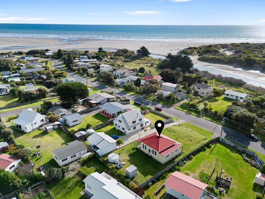 34 Manga-Pirau Street, WAIKAWA BEACH, MANAKAU - Carousel 21