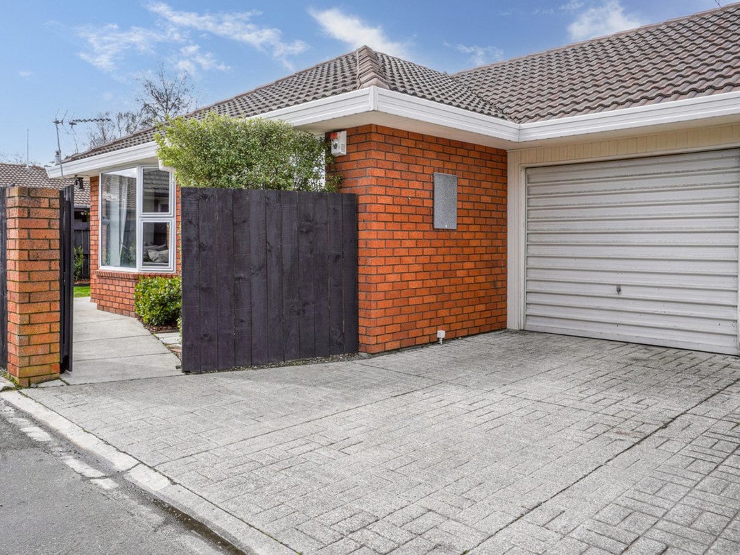 2/9 Cassidy Place, Belfast, Christchurch - Carousel 12