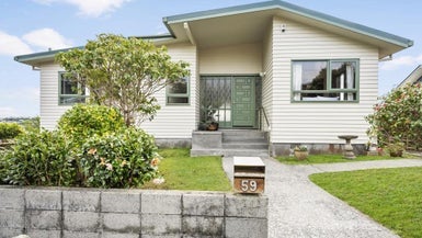 59 Chapman Street, Newlands, Wellington - Carousel 1