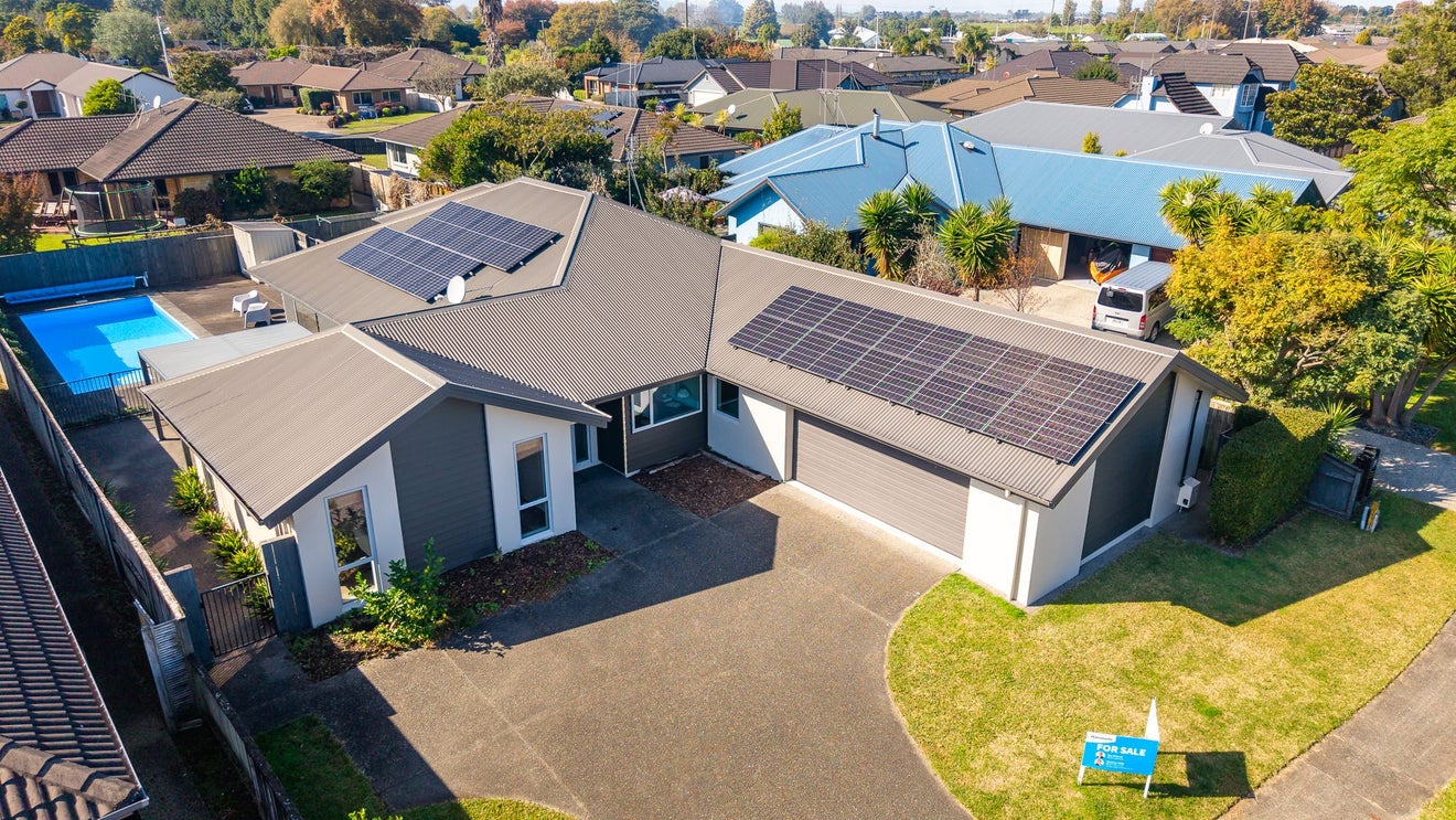 5 Camberley Way, Huntington, Hamilton - Carousel 2