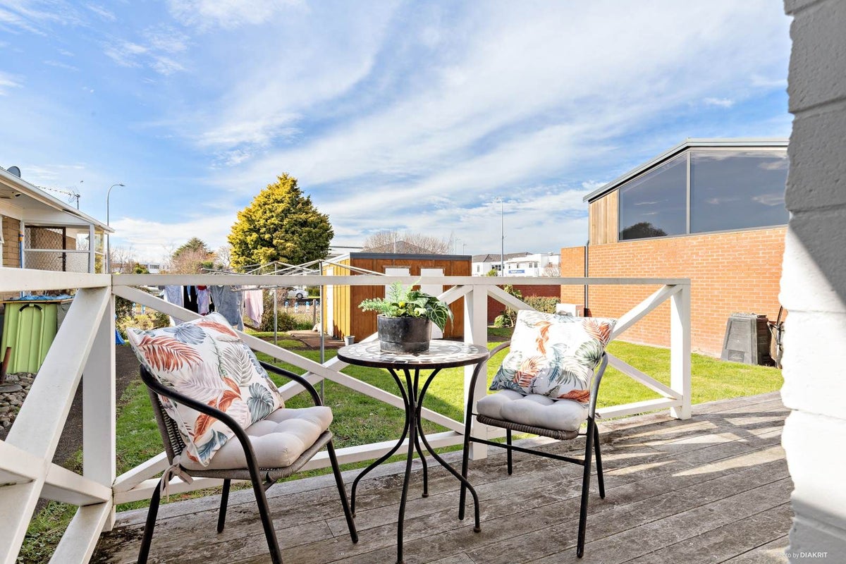 3/25 West Street, Pukekohe, Pukekohe - Carousel 1