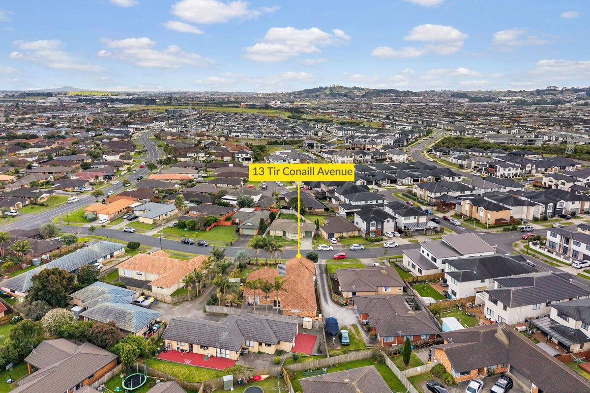 13 Tir Conaill Avenue, Flat Bush, Manukau City, Auckland - Carousel 17