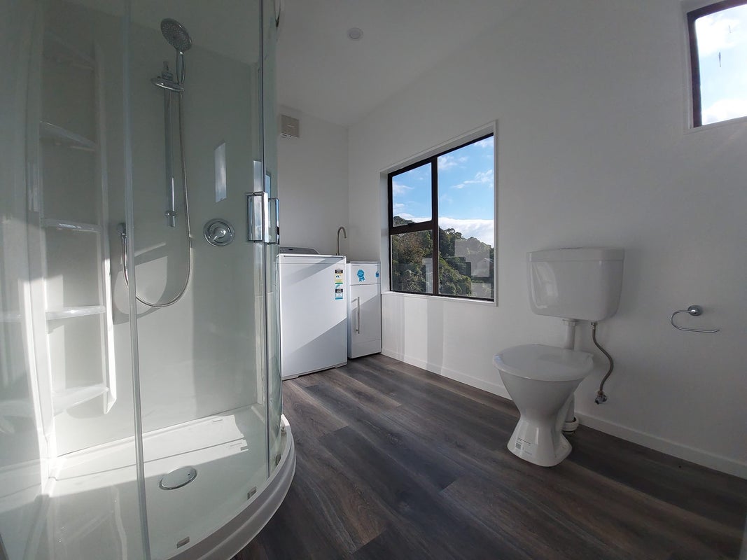 24D Bruce Avenue, Brooklyn, Wellington - Carousel 2