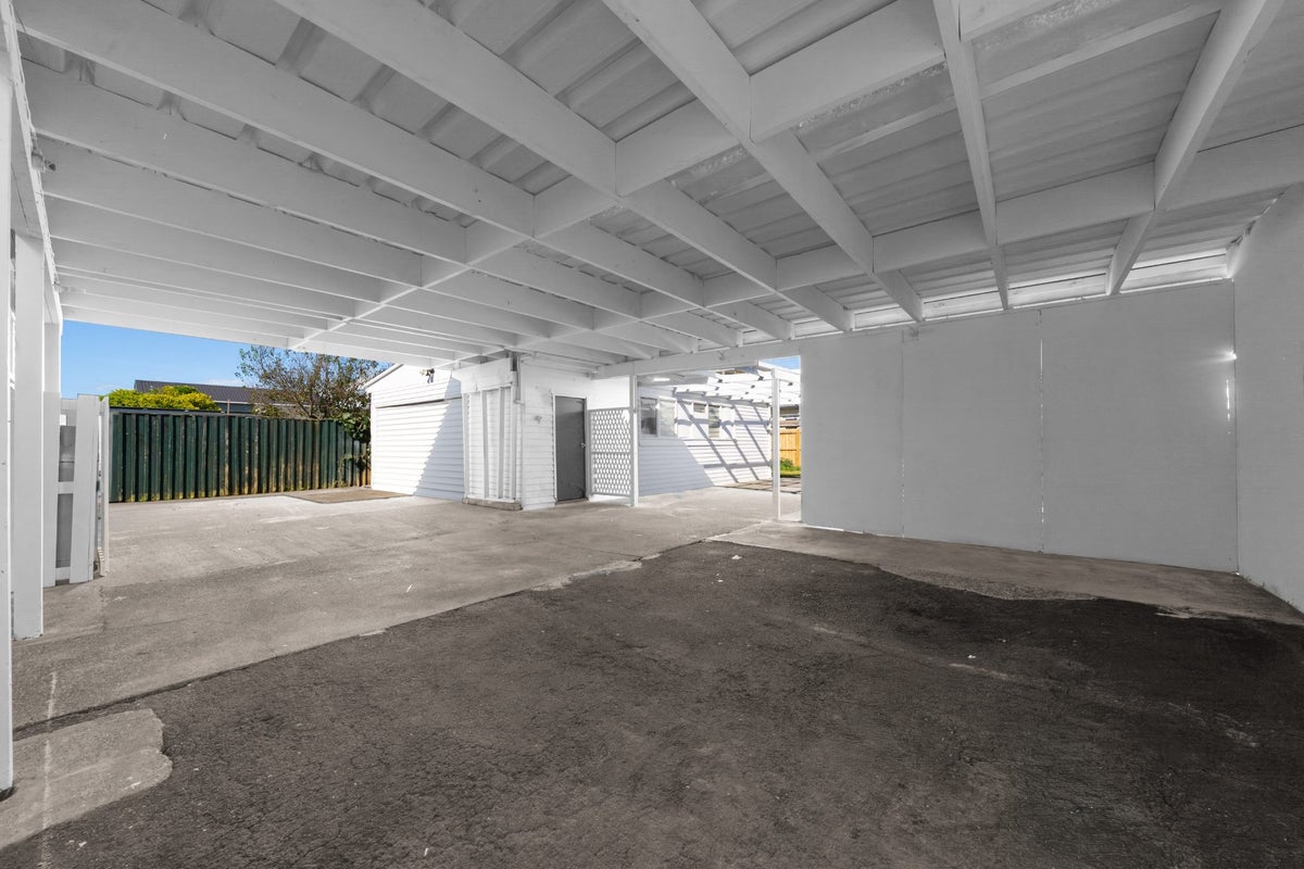 3 Winthrop Way, Mangere East, Auckland - Carousel 13