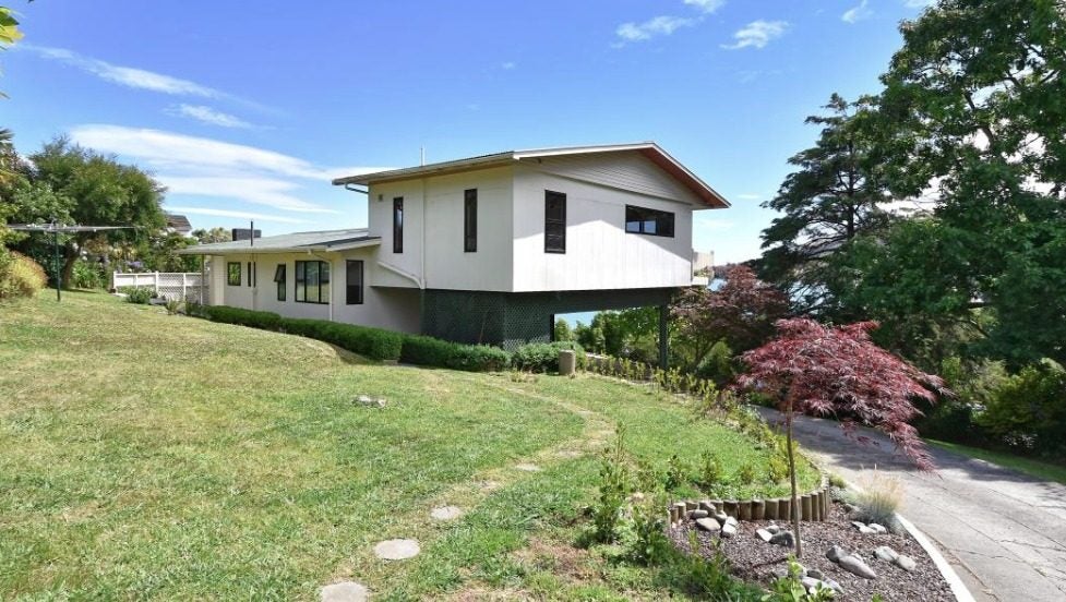 7 Paremata Street, Atawhai, Nelson - Carousel 2