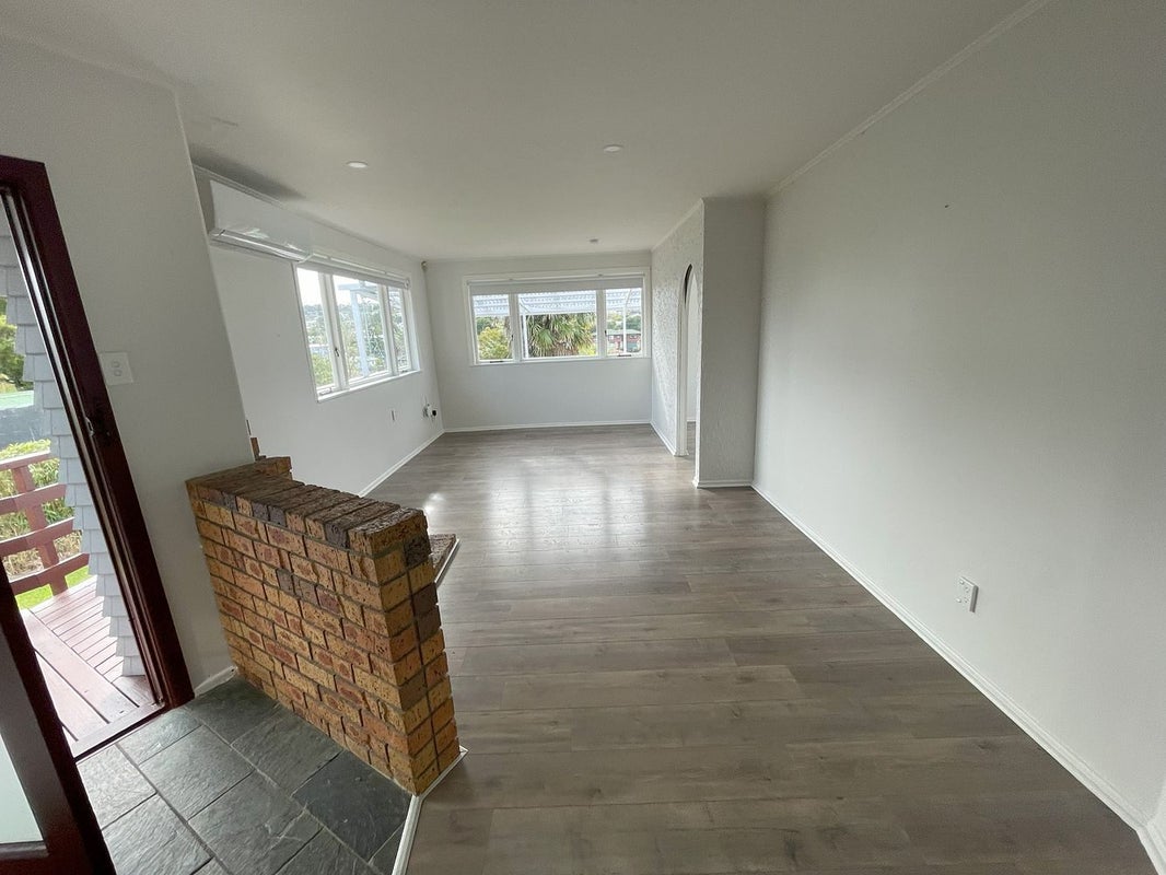 70 Dundee Place, Blockhouse Bay, Auckland - Carousel 2