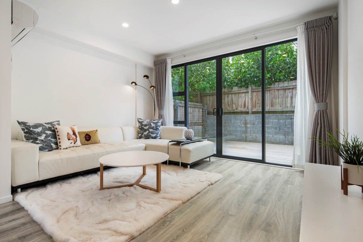 38 Ti Kouka Lane, Sandringham, Auckland - Carousel 1