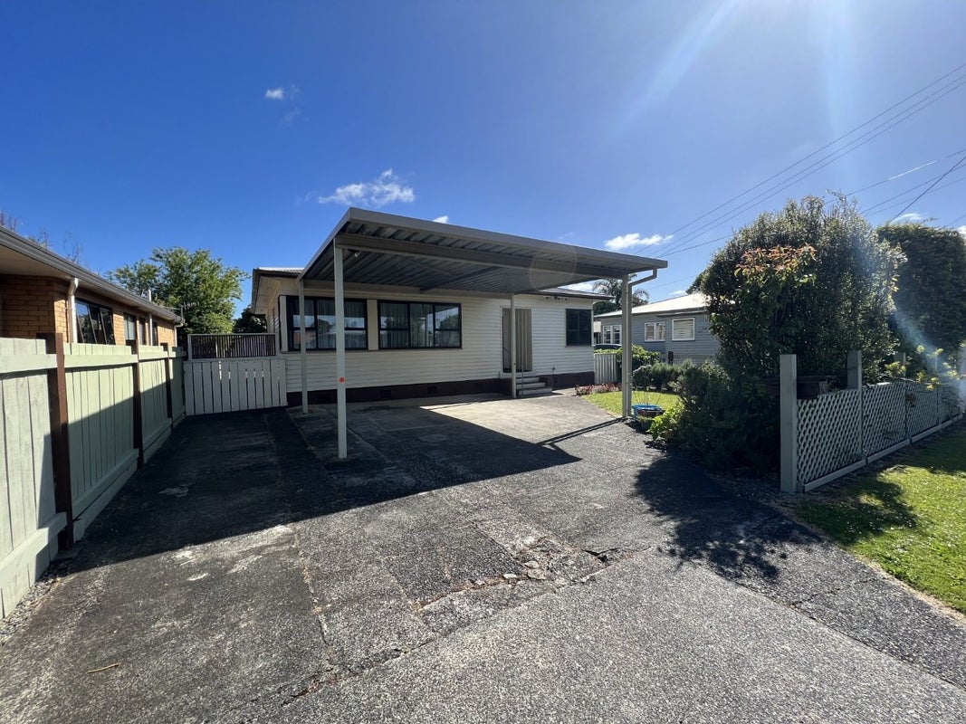 4 Churchill Street, Kensington, Whangarei - Carousel 2