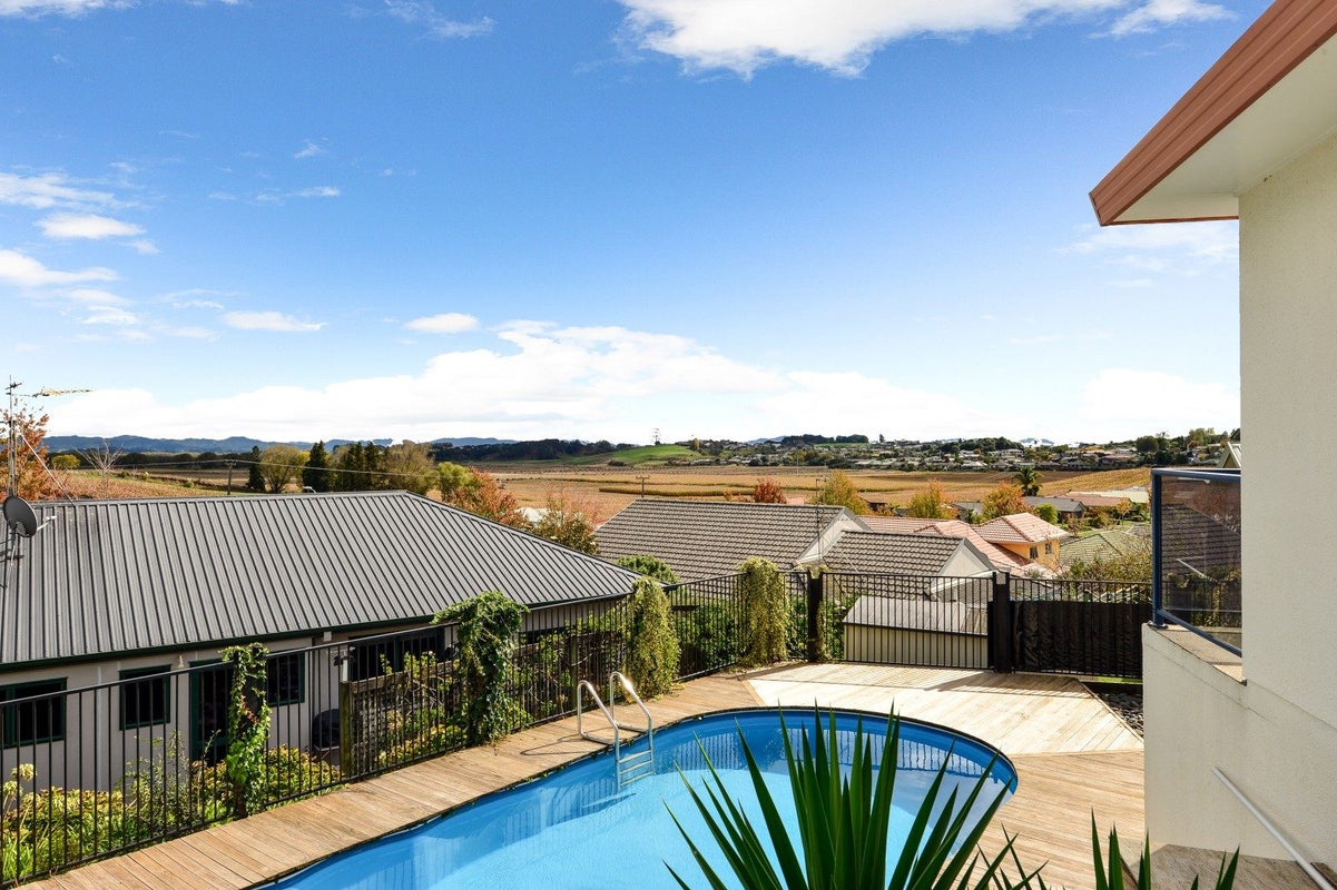 46 Greenfield Drive, Western Heights, Hamilton - Carousel 3