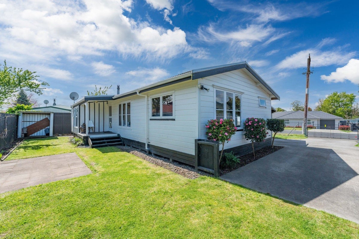 5 John Street, Tauhara, Taupo - Carousel 1