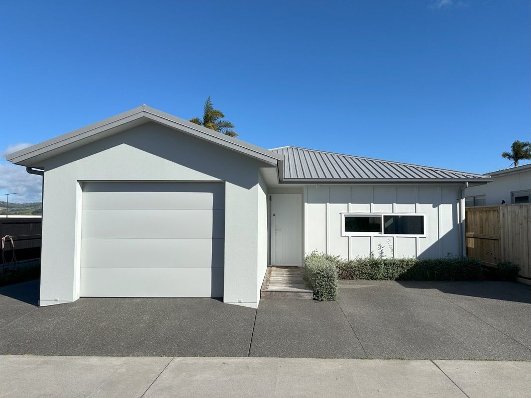 23 Bronze Court, Papamoa, Papamoa - Carousel 1