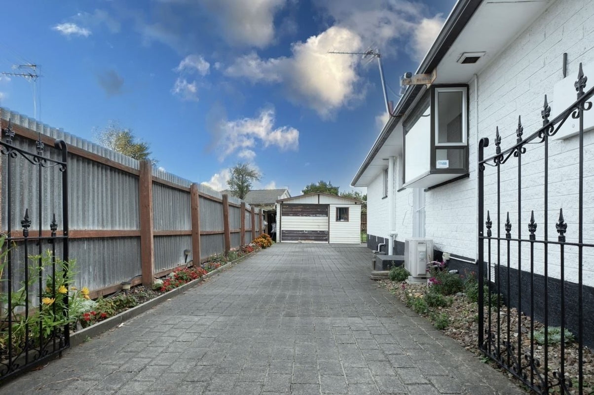 44 Awatea Road, Hornby, Christchurch - Carousel 13