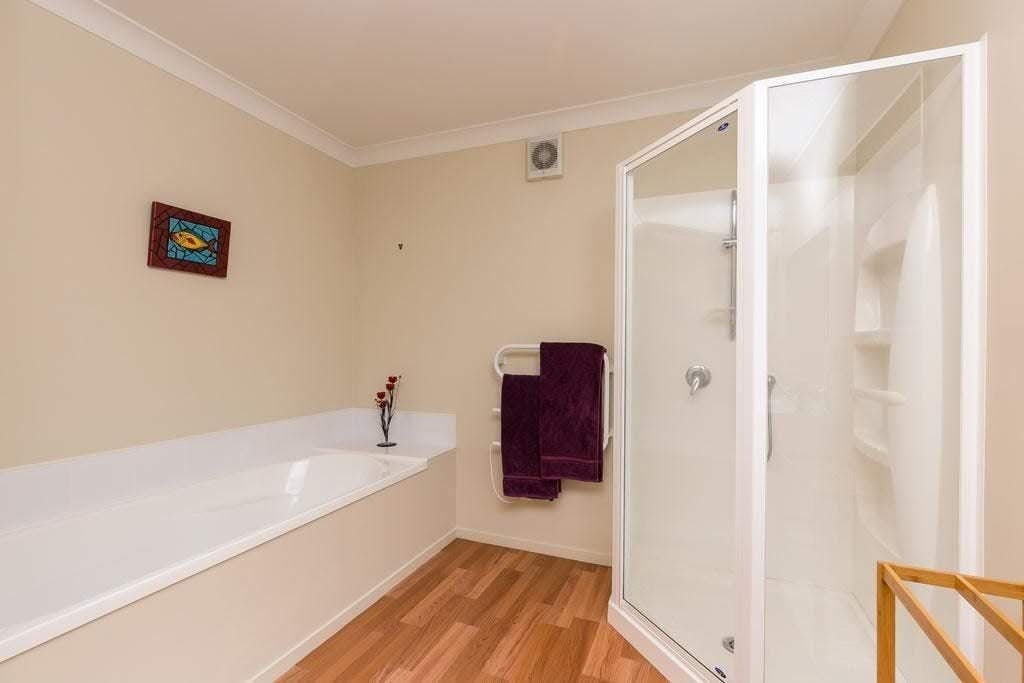 28 Erlestoke Crescent, Churton Park, Wellington - Carousel 10