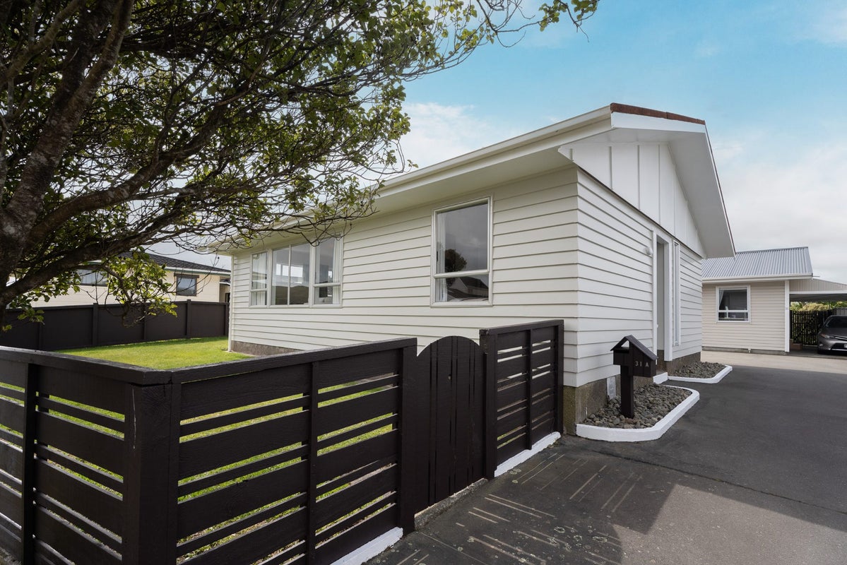 31A Cambrian Street, Churton Park, Wellington - Carousel 1