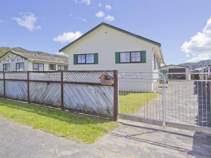 12 Weymouth Grove, Wainuiomata, Lower Hutt - Carousel 20