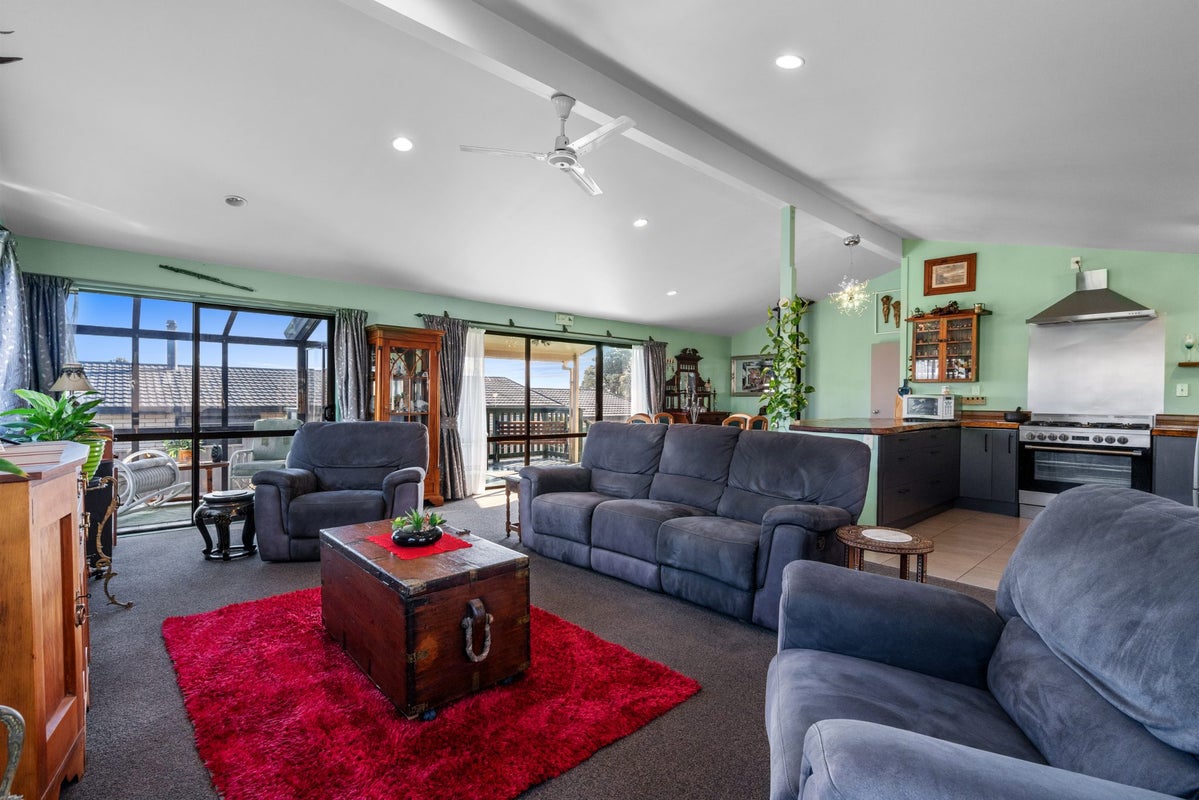 5 Ajax Place, Welcome Bay, Tauranga - Carousel 2