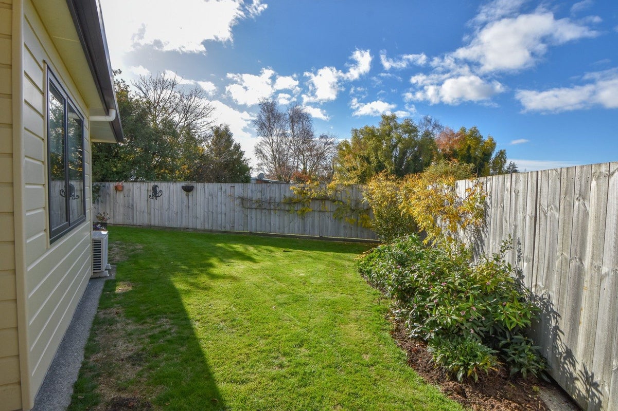 75 Ashmore Park Road, Carterton, Carterton - Carousel 15
