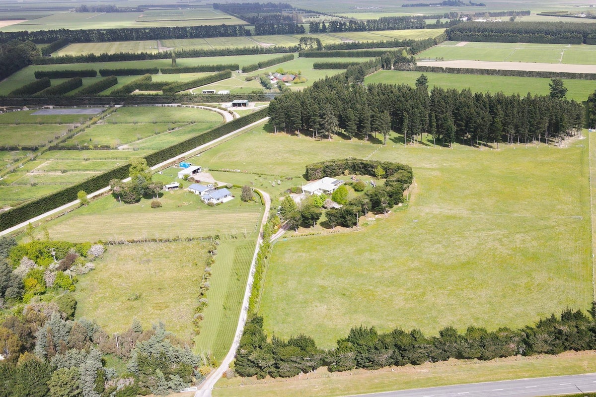 937 Hoskyns Road, Christchurch - Carousel 1