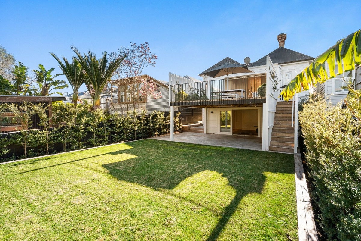 16 Murdoch Road, Grey Lynn, Auckland - Carousel 2