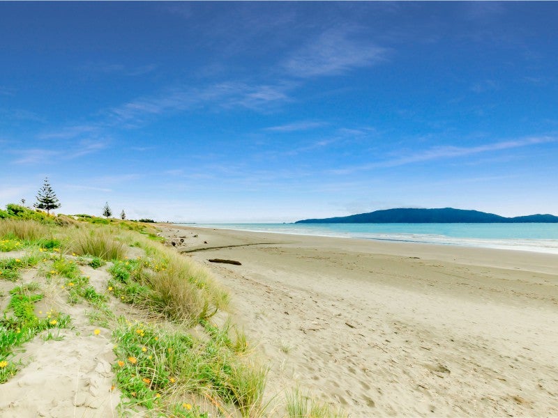 130 Field Way, Waikanae Beach, Waikanae - Carousel 17