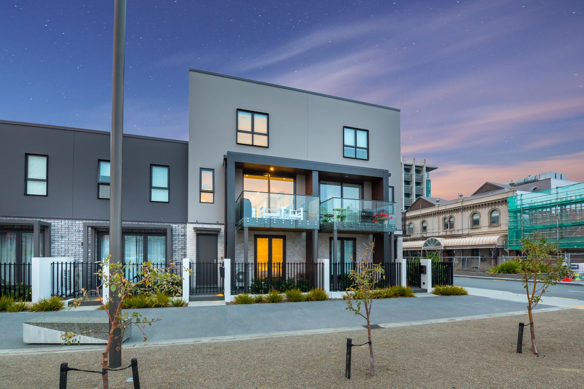 2/191 Cashel Street, Christchurch Central, Christchurch - Carousel 1