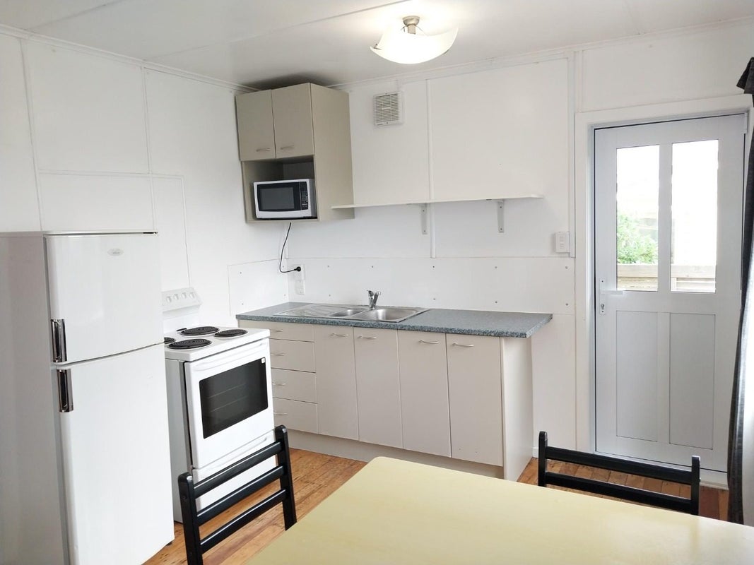 41B Pembroke RD, NORTHLAND, WELLINGTON - Carousel 2