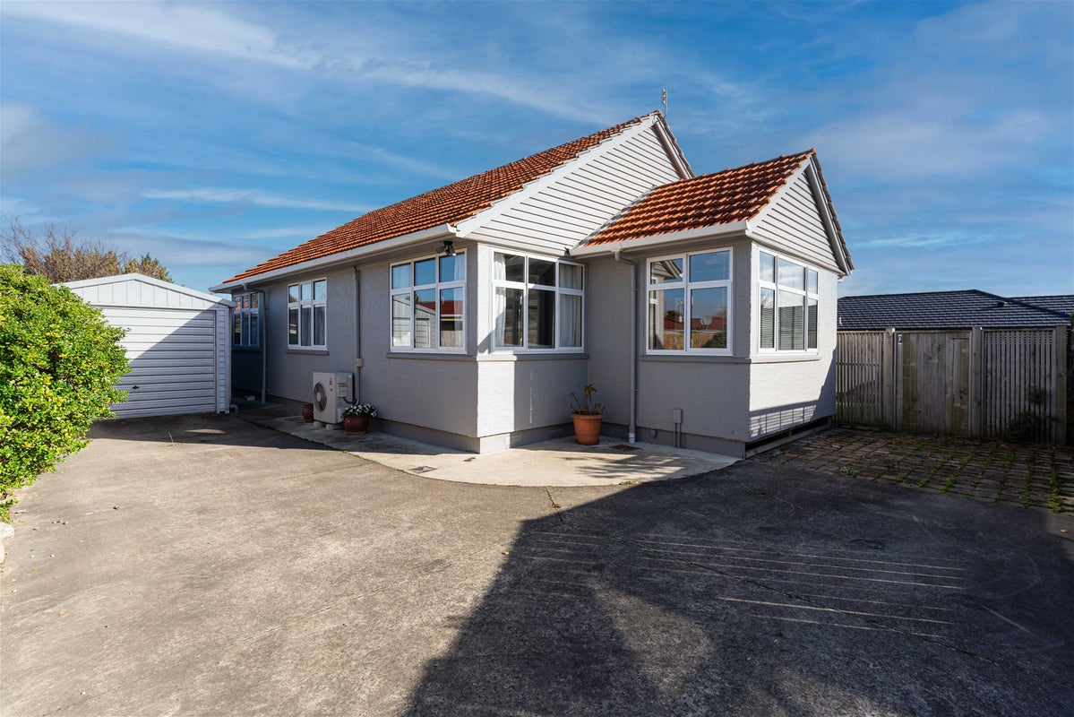 82A Vogel Street, Roslyn, Palmerston North - Carousel 1