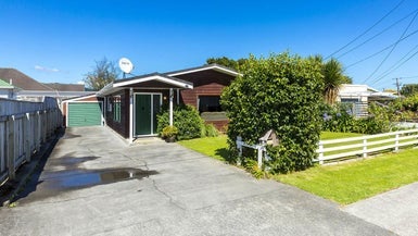 2/65 McLeod Street, Elderslea, Upper Hutt - Carousel 1